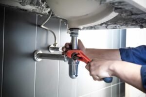 Emergency plumbing repair