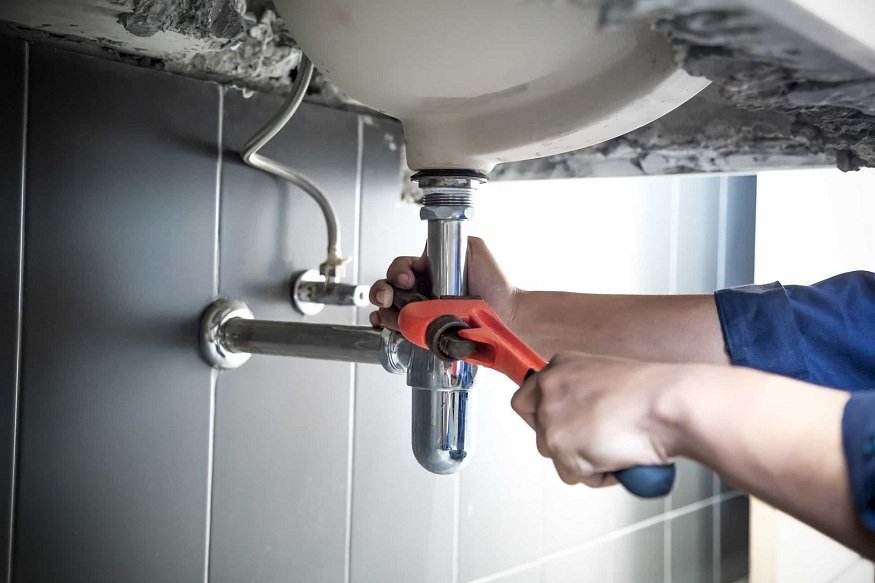 Emergency plumbing repair